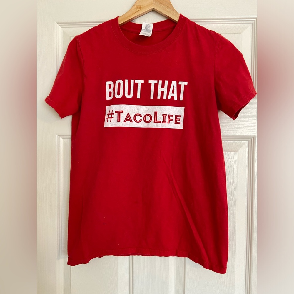 Short Sleeve Red T-shirt , Taco life, Size Small